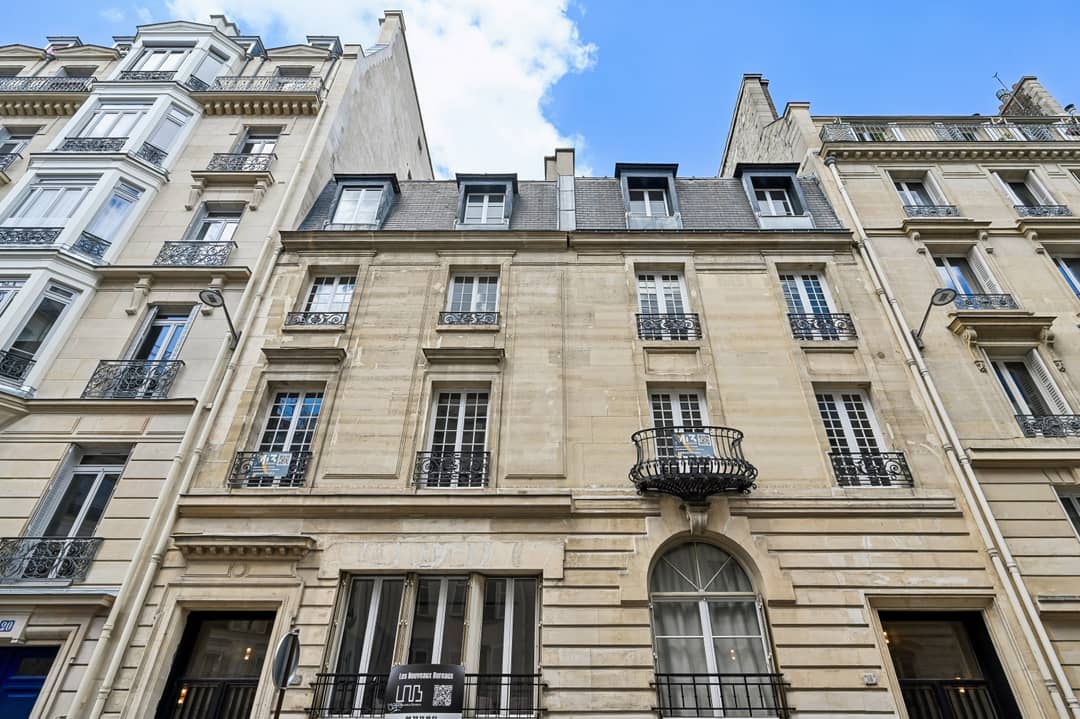Bureau opéré 16 Rue de Bucarest, Paris