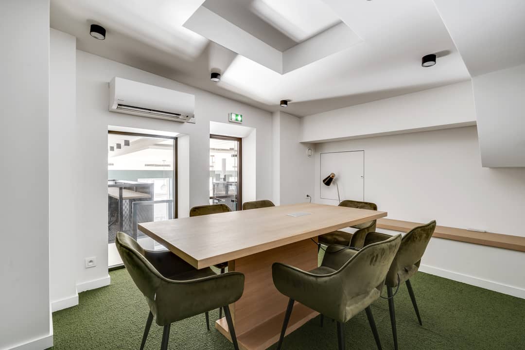 Bureau opéré 236 Rue du Faubourg Saint-Martin, Paris – photo 1