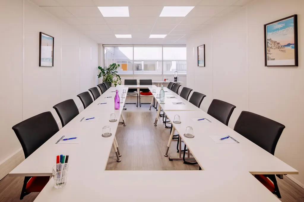 Coworking space at 15 Chemin de la Crabe, Toulouse – photo 2