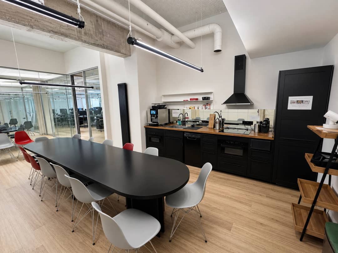Sublet at 20 Rue Jean-Baptiste Pigalle, Paris