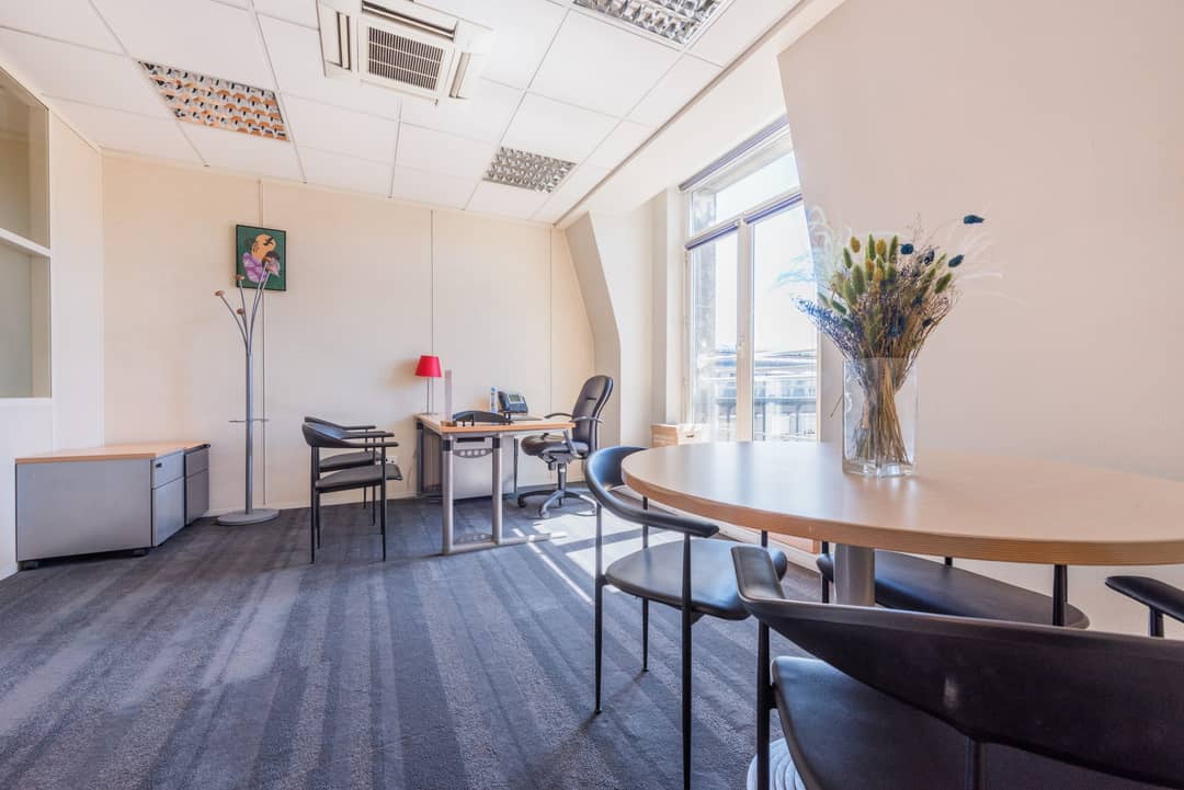 Centre de coworking 4 place Louis Armand, Paris