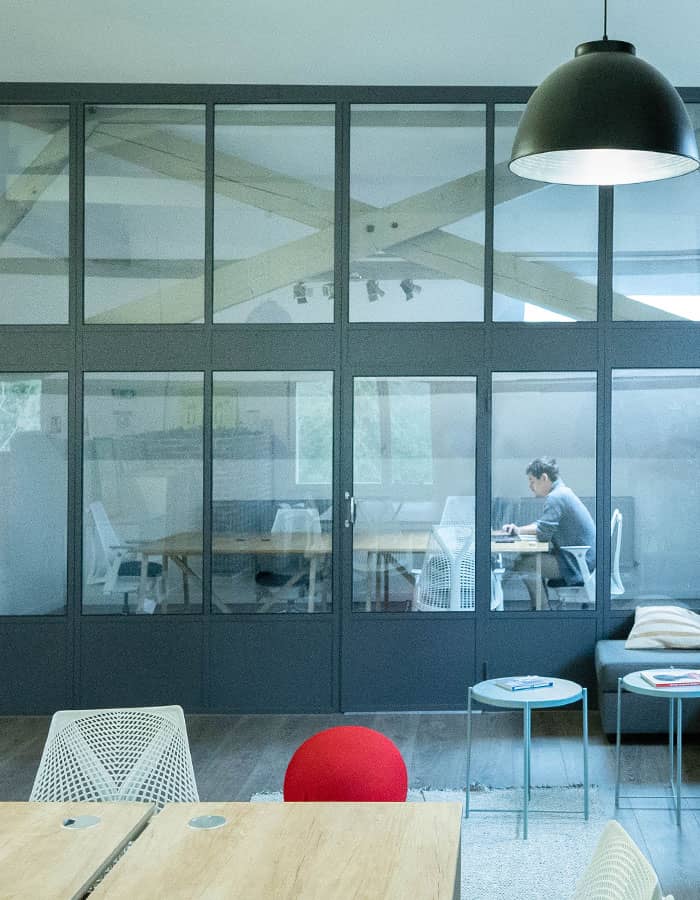Coworking space at 48 Grande Rue, Mareil-le-Guyon – photo 3