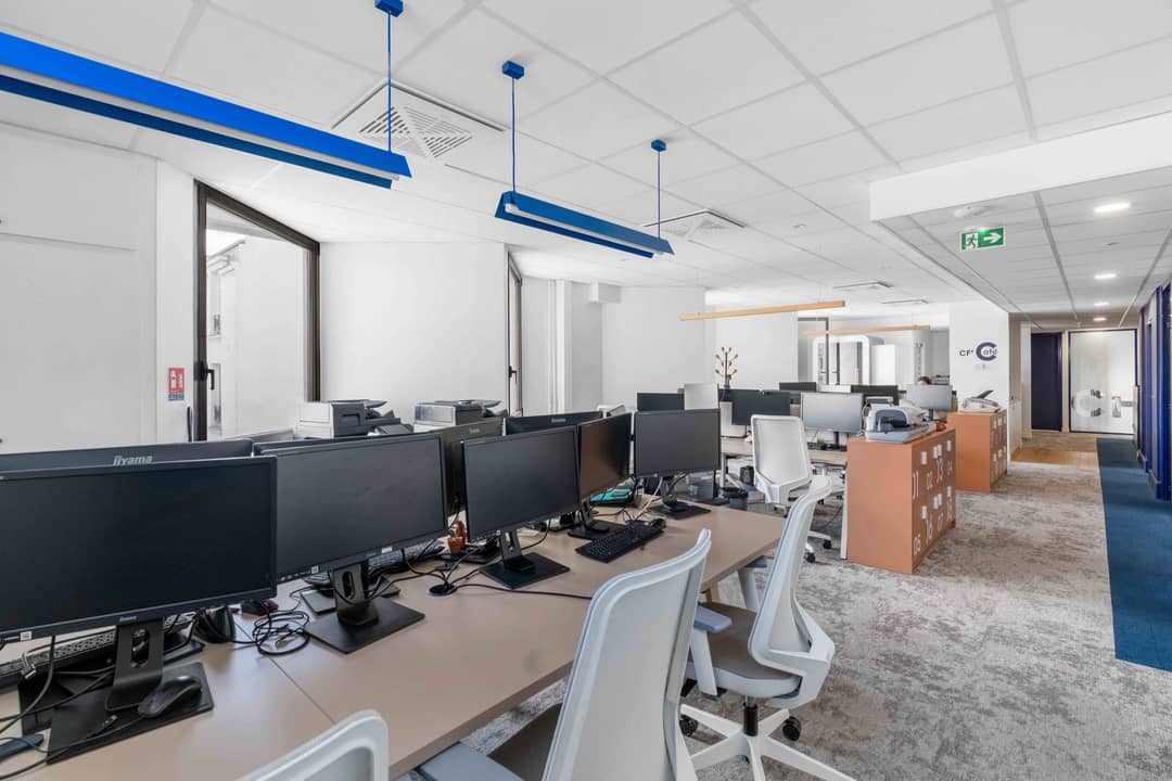 Bureau opéré 8 Rue Bayen, Paris