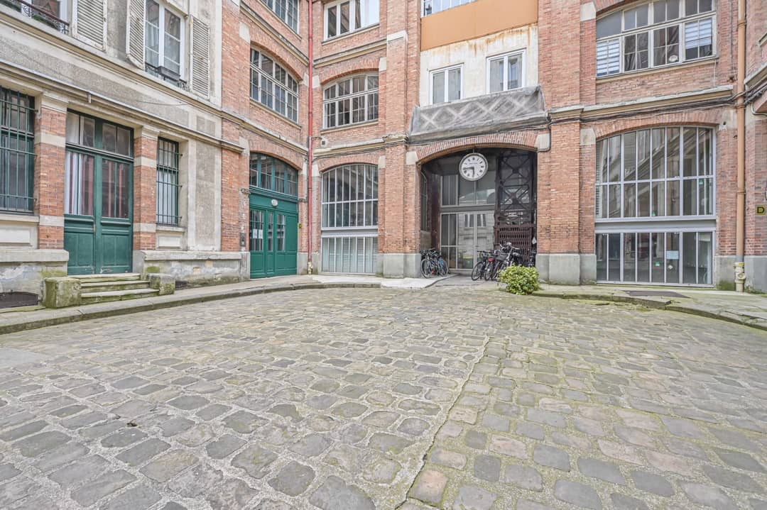 Bureau opéré 40 Rue Louis Blanc, Paris – photo 1