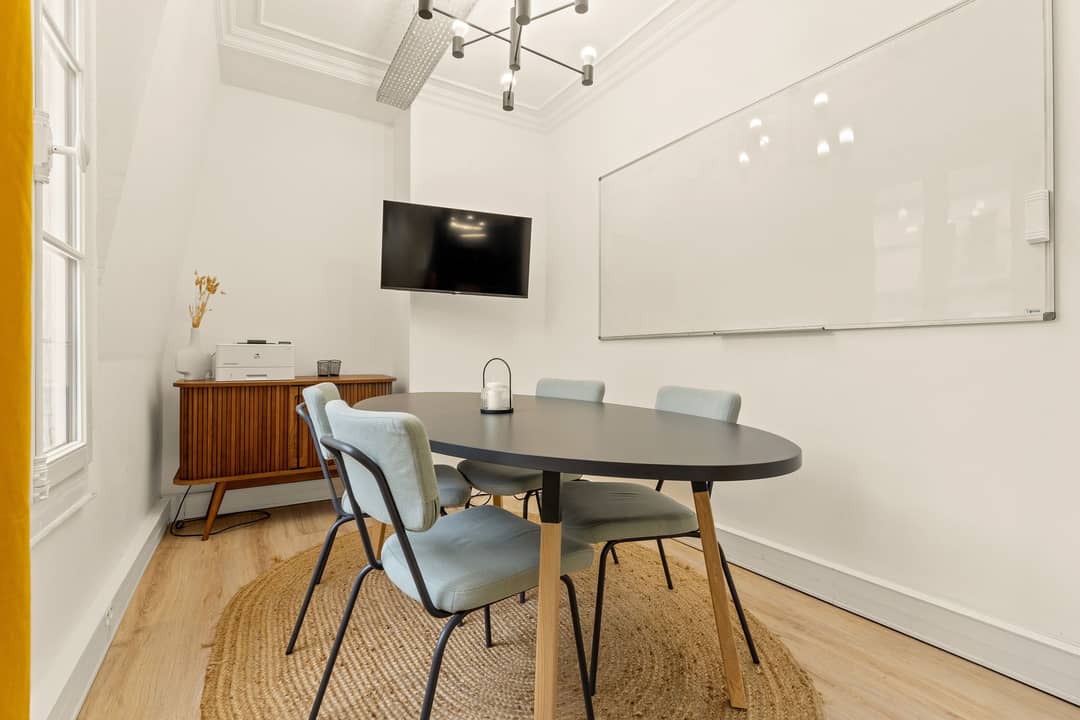 Managed office at 18 Rue Sainte-Foy, Paris