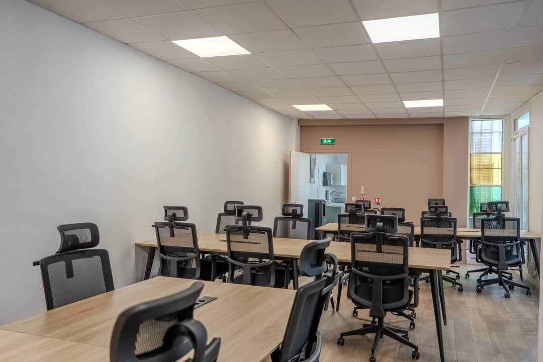 Bureau opéré 18 Rue du Faubourg Saint-Martin, Paris