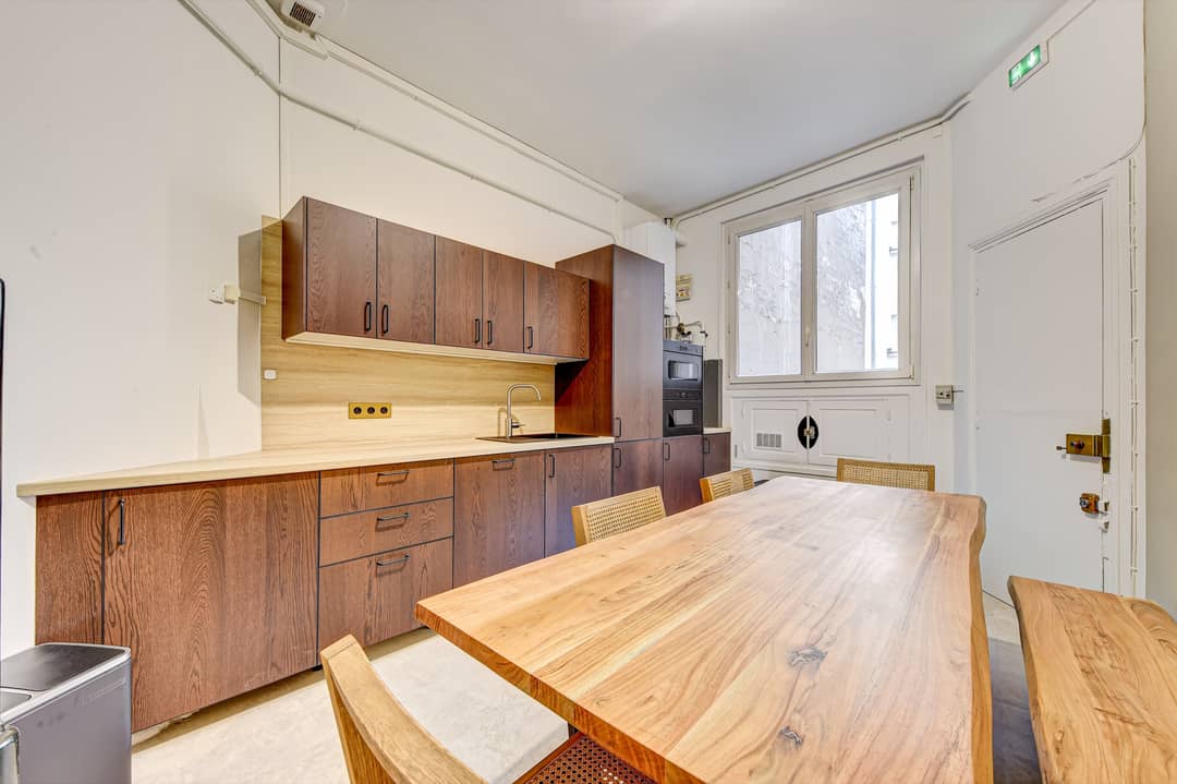 Bureau opéré 46 Boulevard de Magenta, Paris