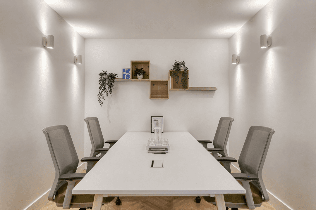 Managed office at 12 Rue Chabanais, Paris
