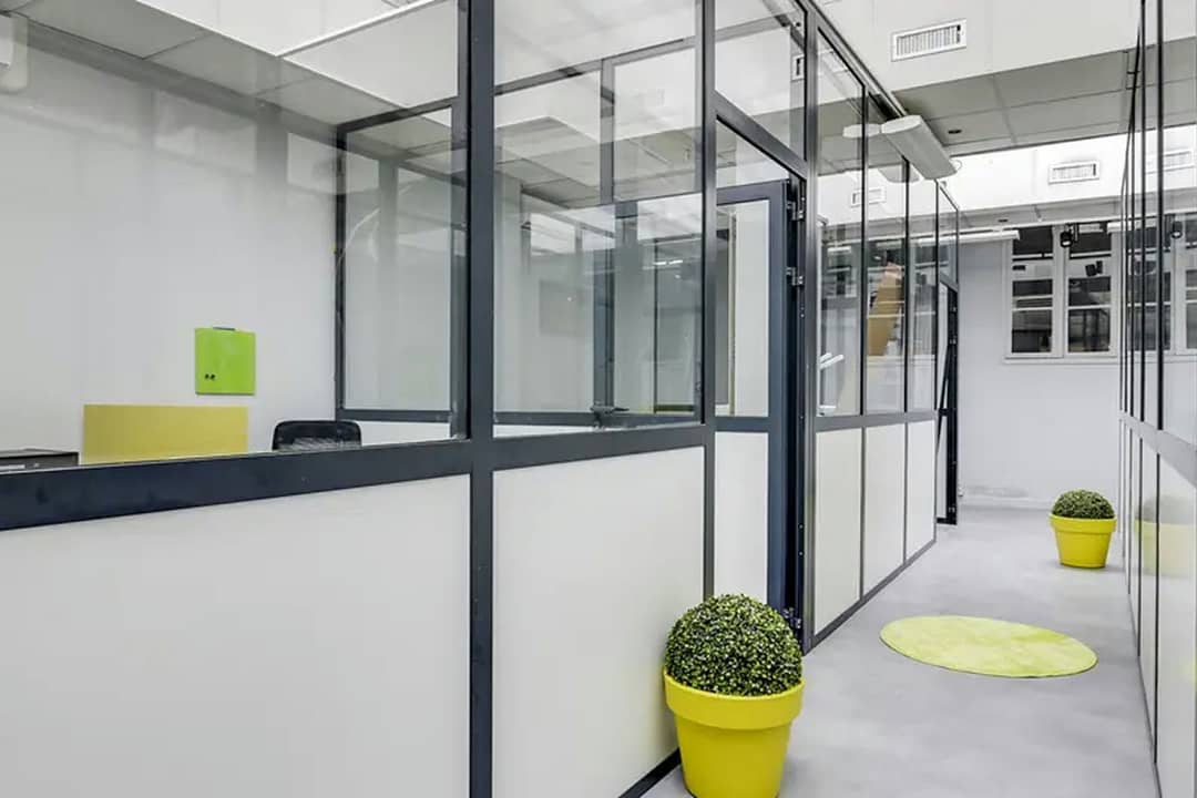 Coworking space at 20 Rue Rabelais, Montreuil – photo 1