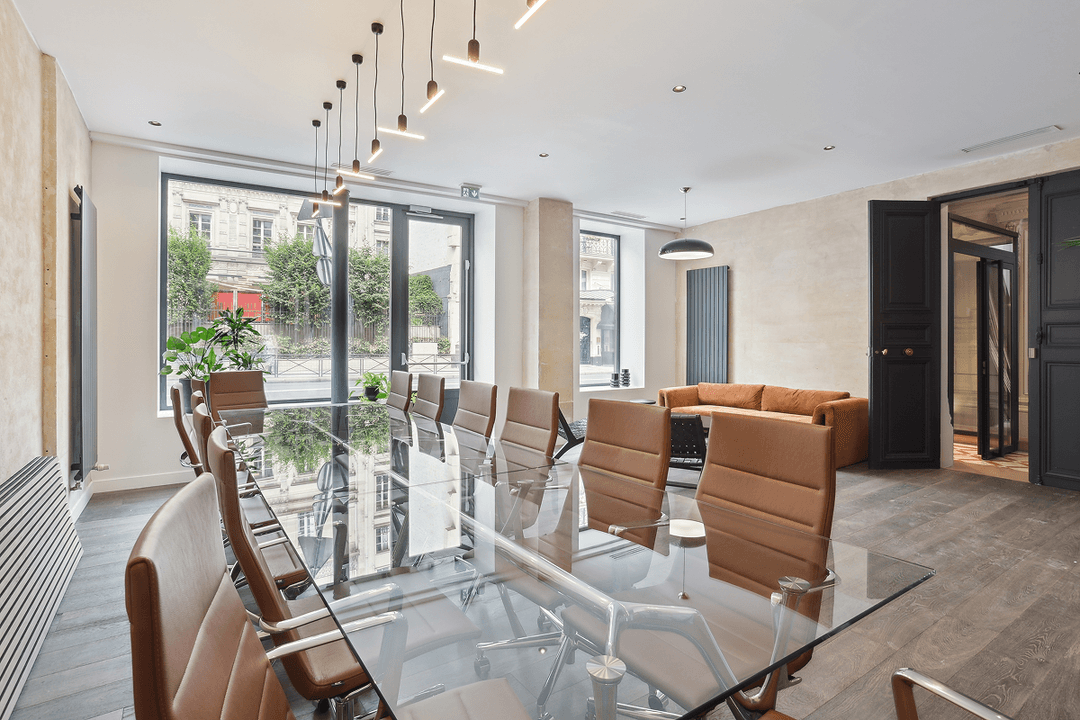 Managed office at 33 Rue de Châteaudun, Paris