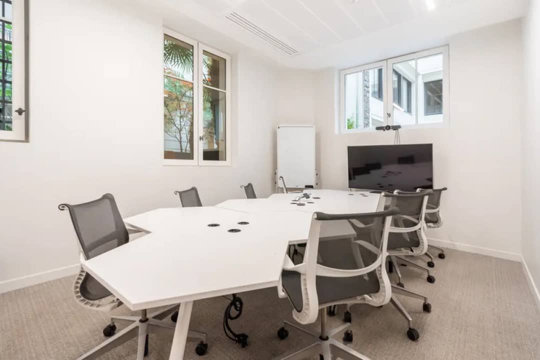 Bureau opéré 35 Rue la Boétie, Paris – photo 1