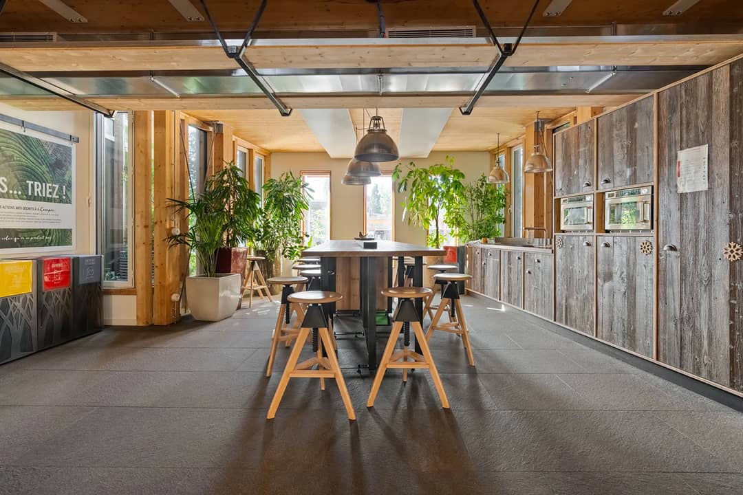 Managed office at 2 Pass. des Jardins, Versailles