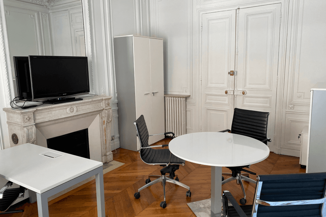 Coworking space at 1 Rue de Stockholm, Paris – photo 2