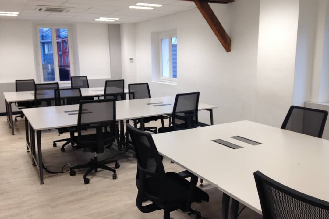 Coworking space at 30 Rue Proudhon, Saint-Denis – photo 3