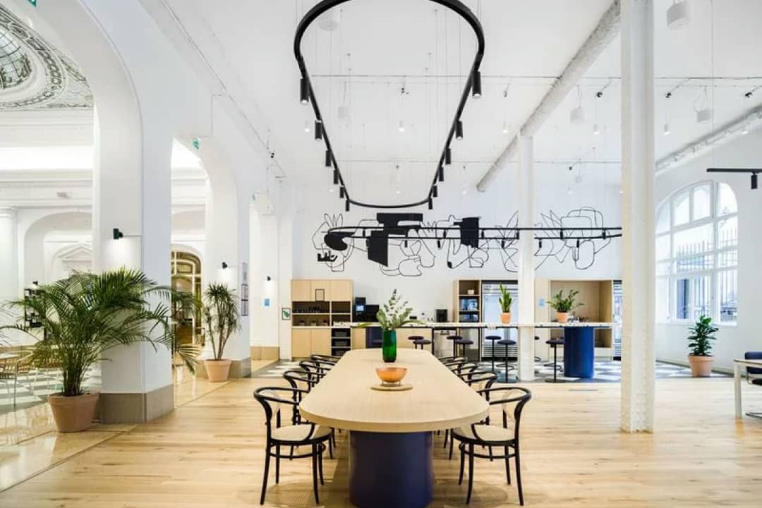 Coworking space at 4 Rue Jules Lefebvre, Paris – photo 1
