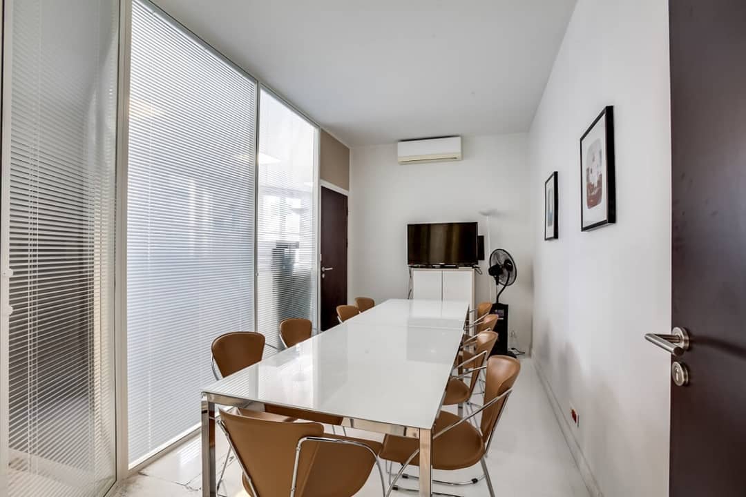 Coworking space at 38 Rue Jean Mermoz, Paris