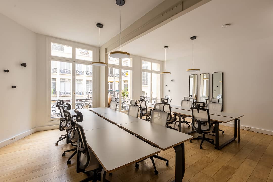 Managed office at 76 Avenue des Champs-Élysées, Paris