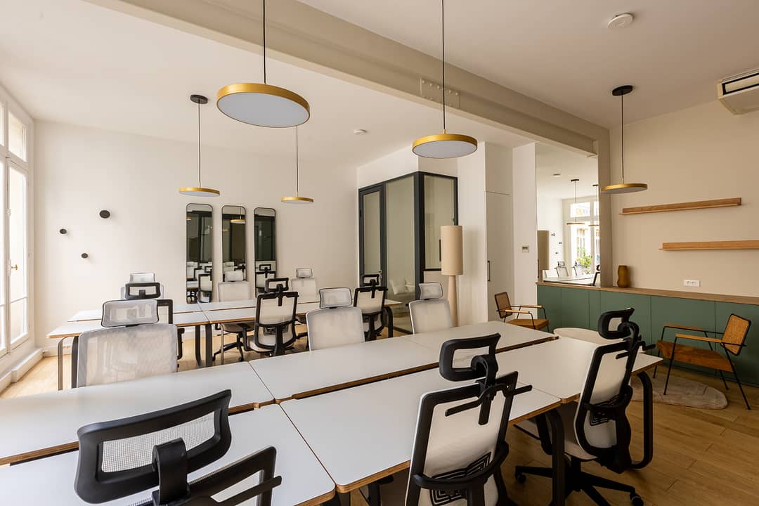 Managed office at 76 Avenue des Champs-Élysées, Paris