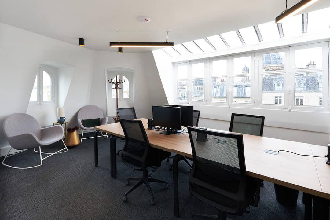 Bureau opéré 93 Boulevard Haussmann, Paris – photo 1