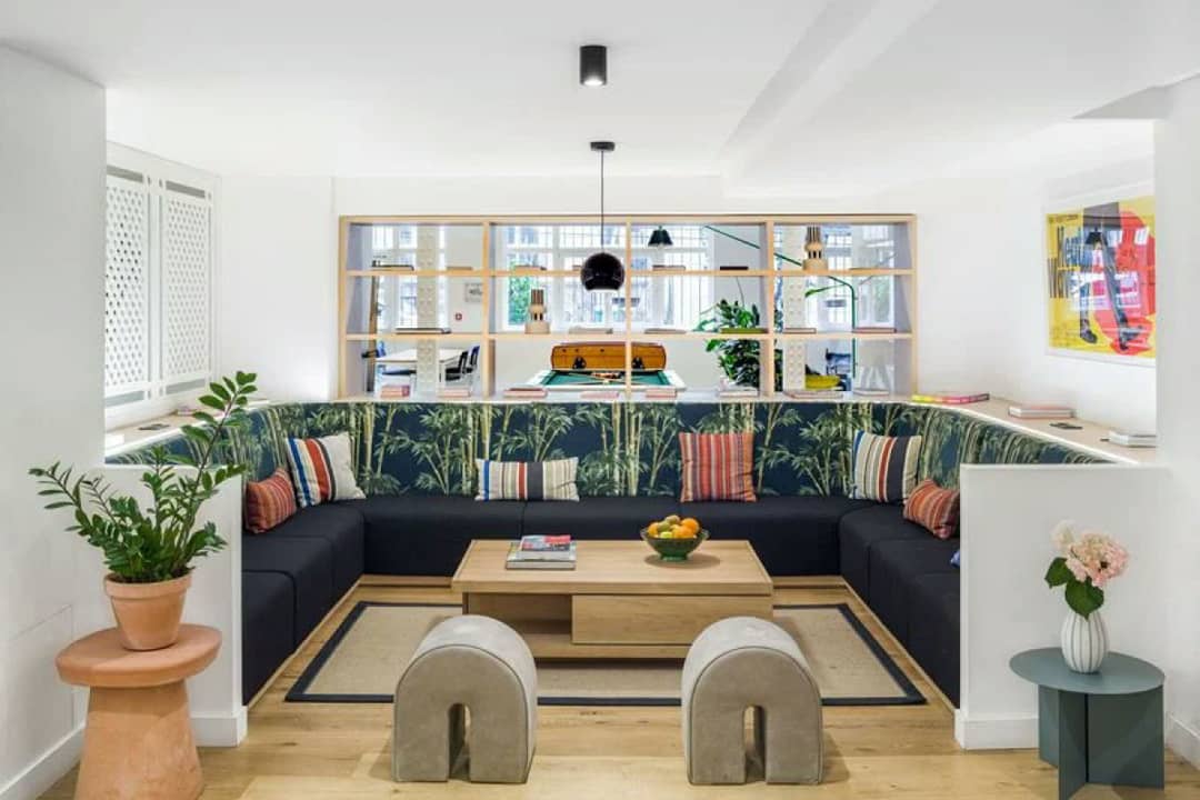 Coworking space at 4 Rue Jules Lefebvre, Paris – photo 2