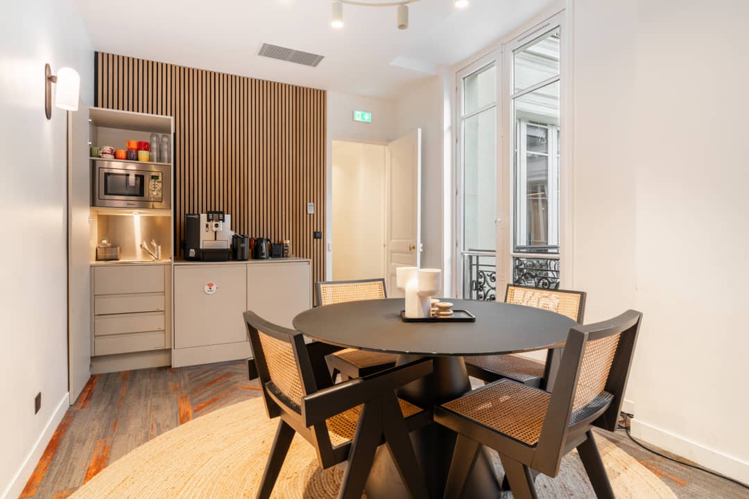 Bureau opéré 33 Rue de Châteaudun, Paris – photo 1