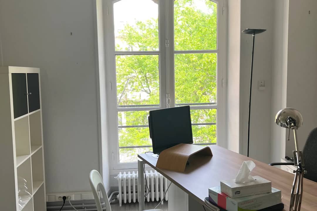 Managed office at 12 Place de la Bourse, Bordeaux