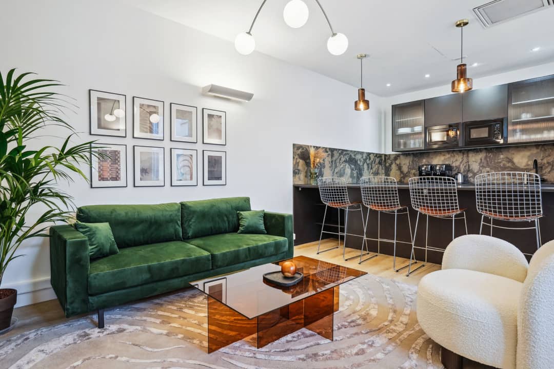 Bureau opéré 6 Rue de Téhéran, Paris – photo 5