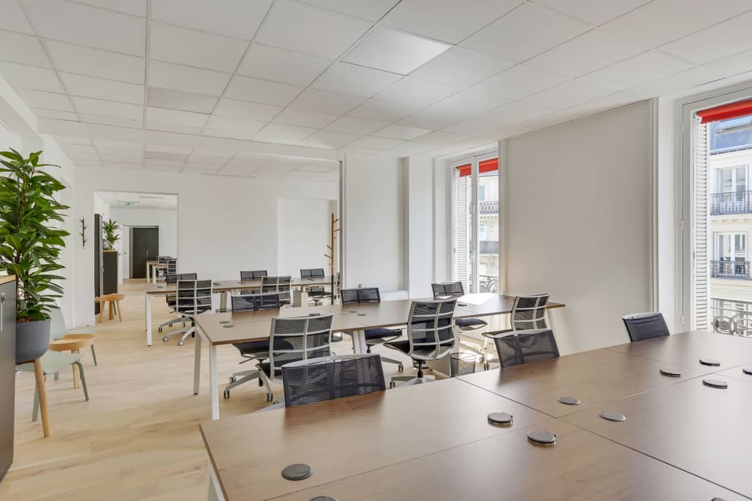 Turnkey office, furnished and equipped, ready to move in