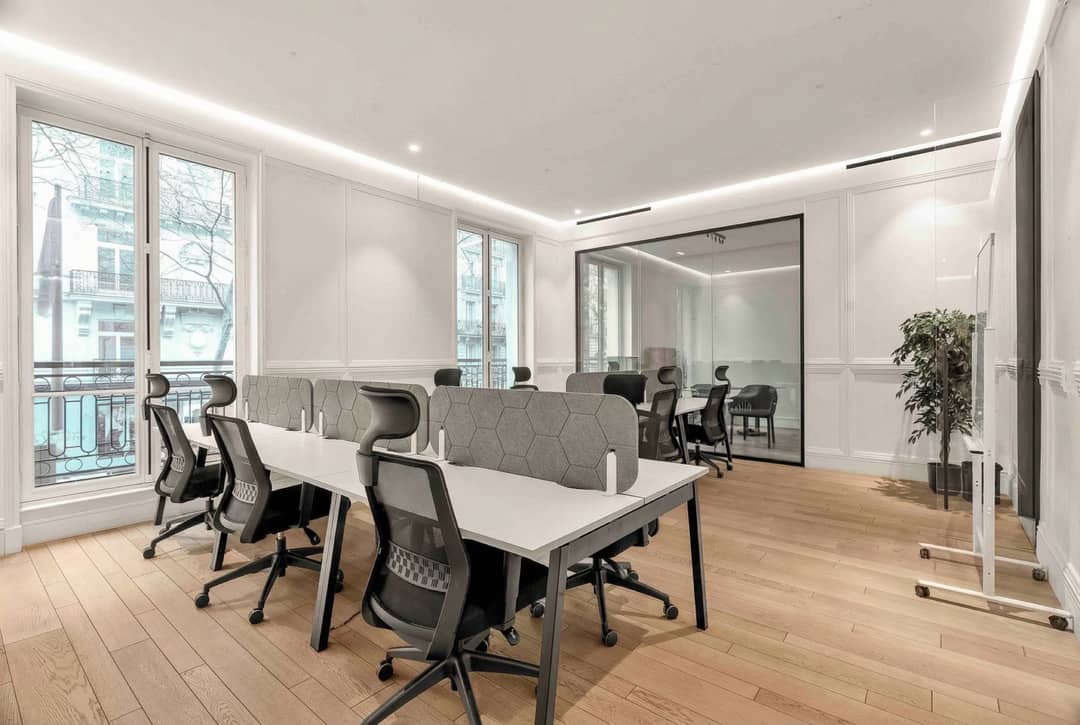 Managed office at 14 Av. Franklin Delano Roosevelt, Paris