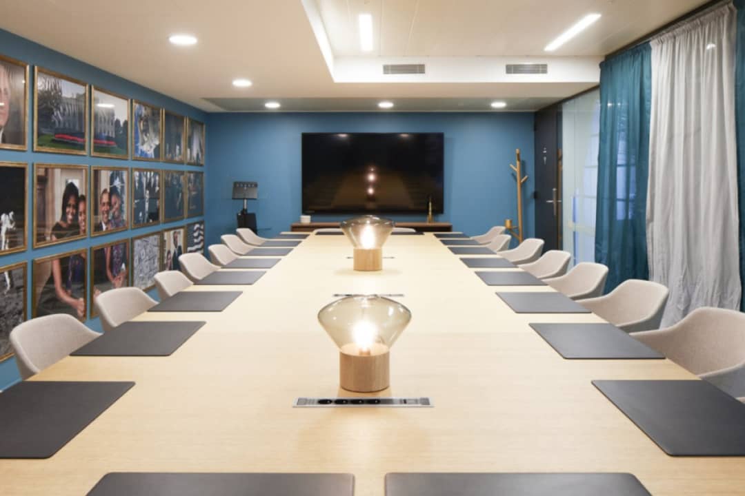 Coworking space at 16 rue Washington, Paris – photo 3