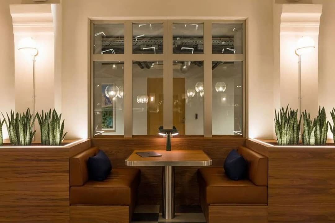Coworking space at 37 Avenue Trudaine, Paris – photo 2