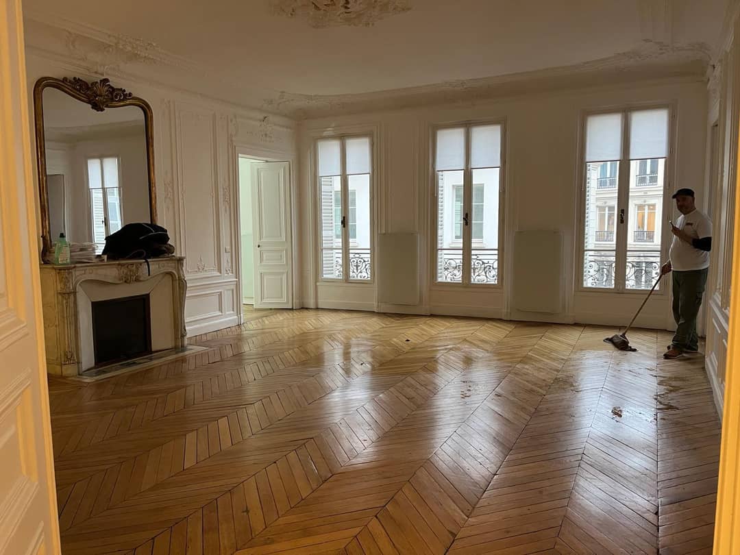 Managed office at 96 Rue de la Victoire, Paris