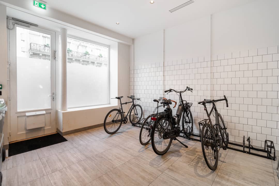 Managed office at 33 Rue de Châteaudun, Paris
