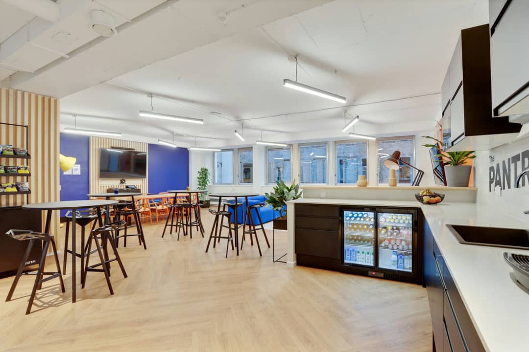 Managed office at 27 Rue de Surène, Paris