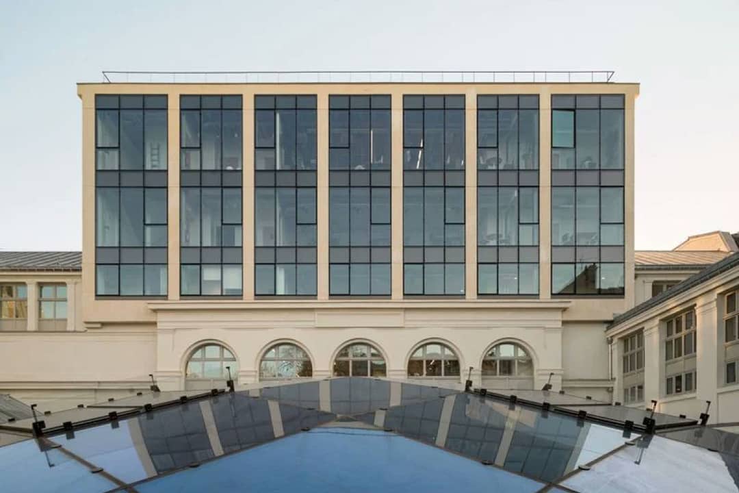 Coworking space at 37 Avenue Trudaine, Paris