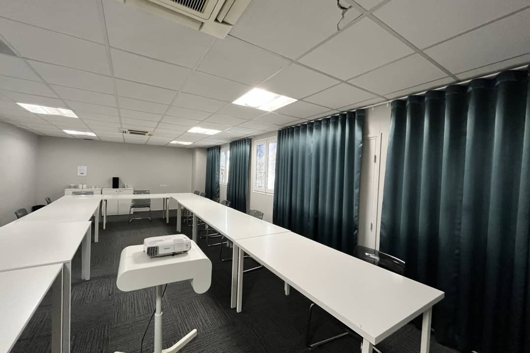 Coworking space at 7 Rue Léo Delibes, Paris