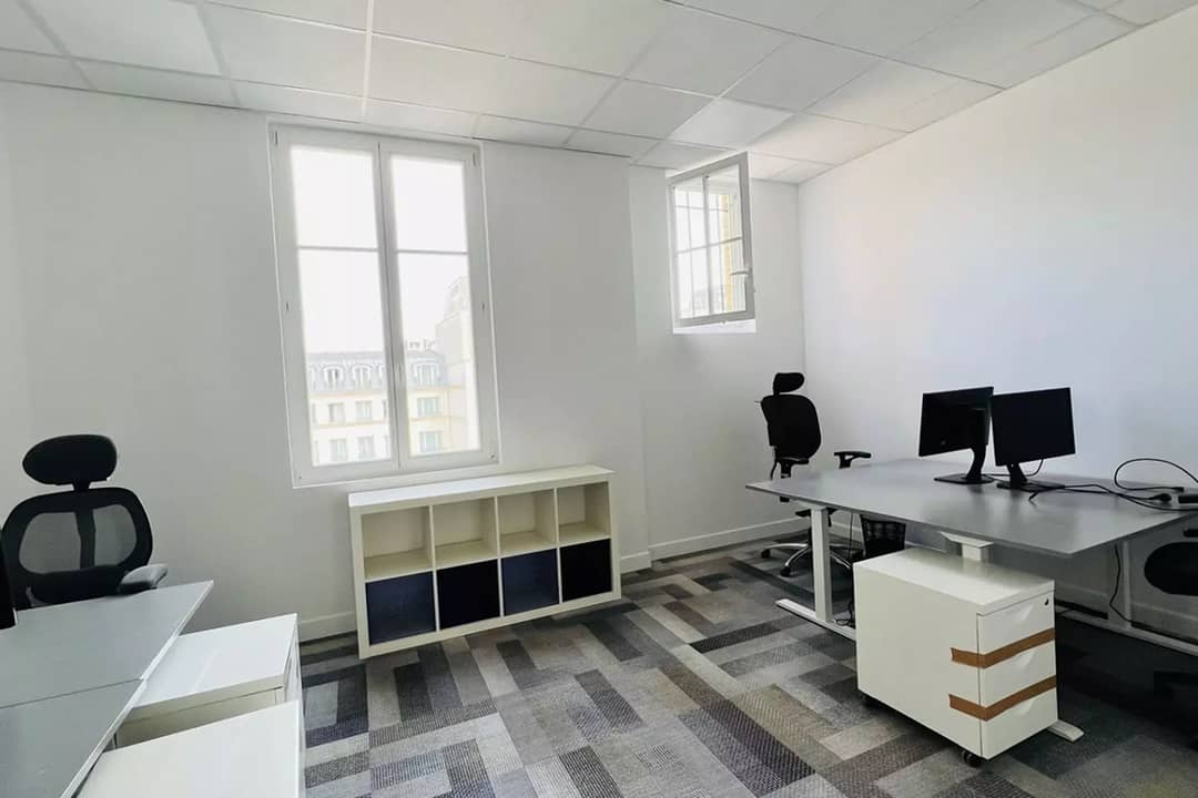 Sublet at 68 Avenue des Champs-Élysées, Paris – photo 3