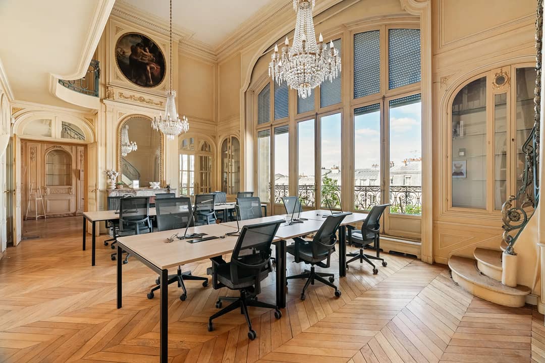 Bureau opéré 15 avenue Carnot, Paris