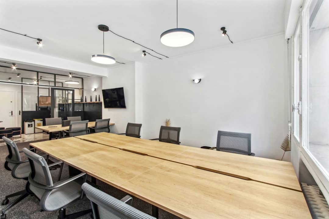 Bureau opéré 10 Rue du Colisée, Paris – photo 4