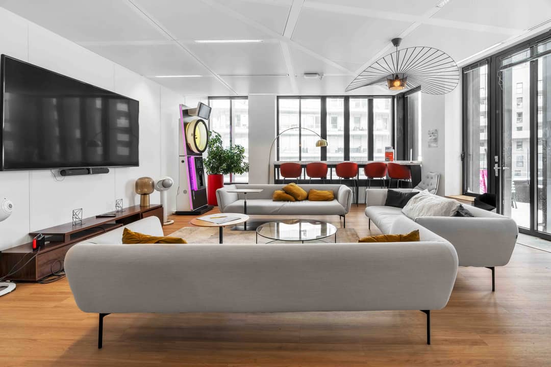 Bureau opéré 19 Place Françoise Dorin, Paris