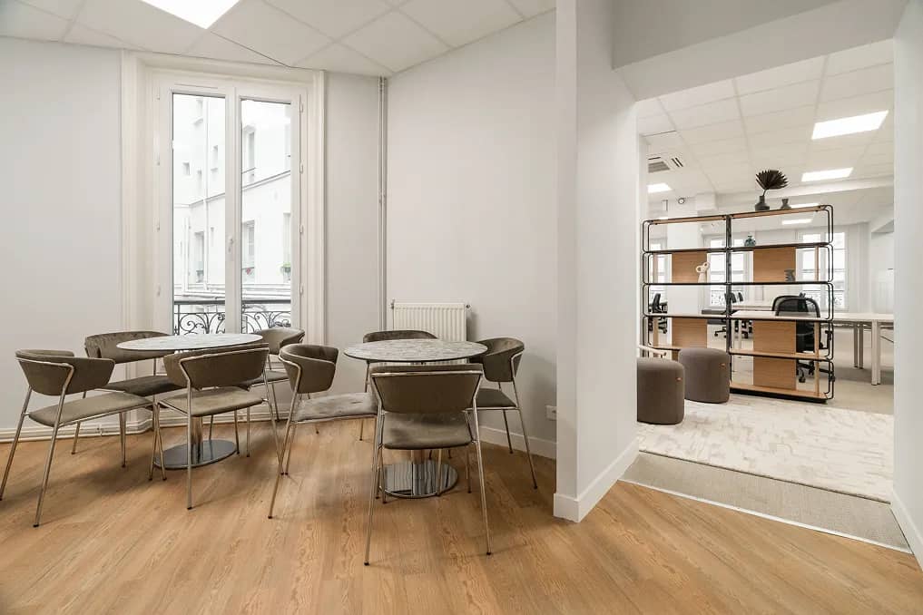 Managed office at 19 Rue du Rocher, Paris