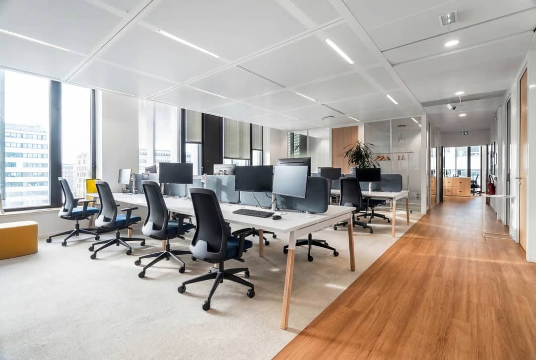 Bureau opéré 19 Place Françoise Dorin, Paris – photo 4