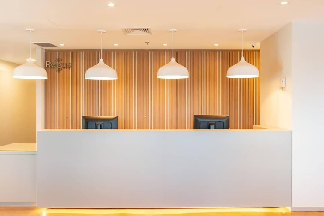 Centre de coworking 7-11 Place des Cinq Martyrs du Lycée Buffon, Paris