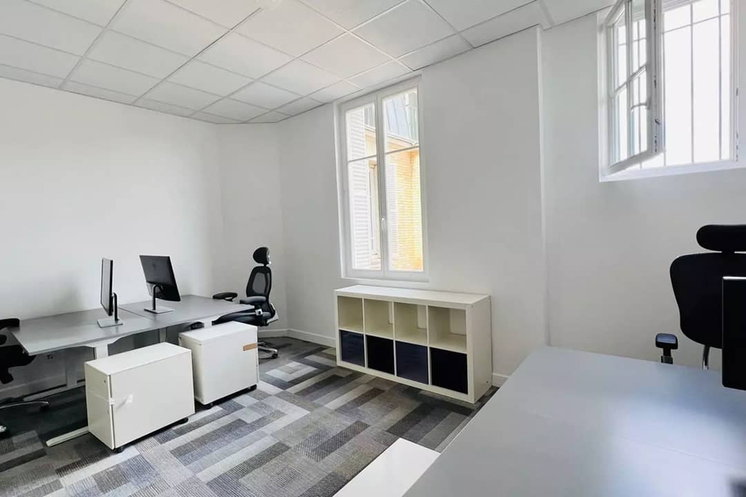 Sublet at 68 Avenue des Champs-Élysées, Paris – photo 1