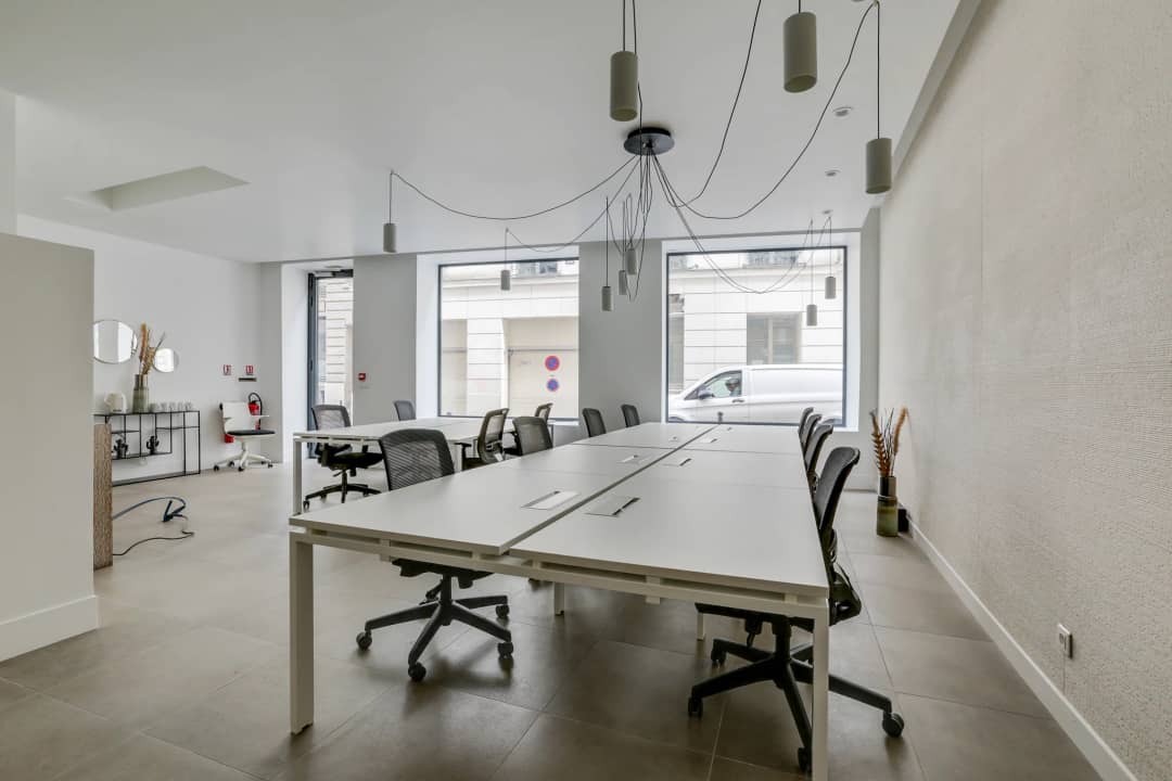 Bureau opéré 21 Rue Saint-Marc, Paris – photo 1