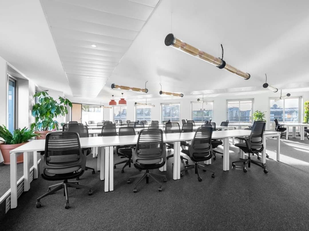 Coworking space at 54/56 Avenue Hoche, Paris