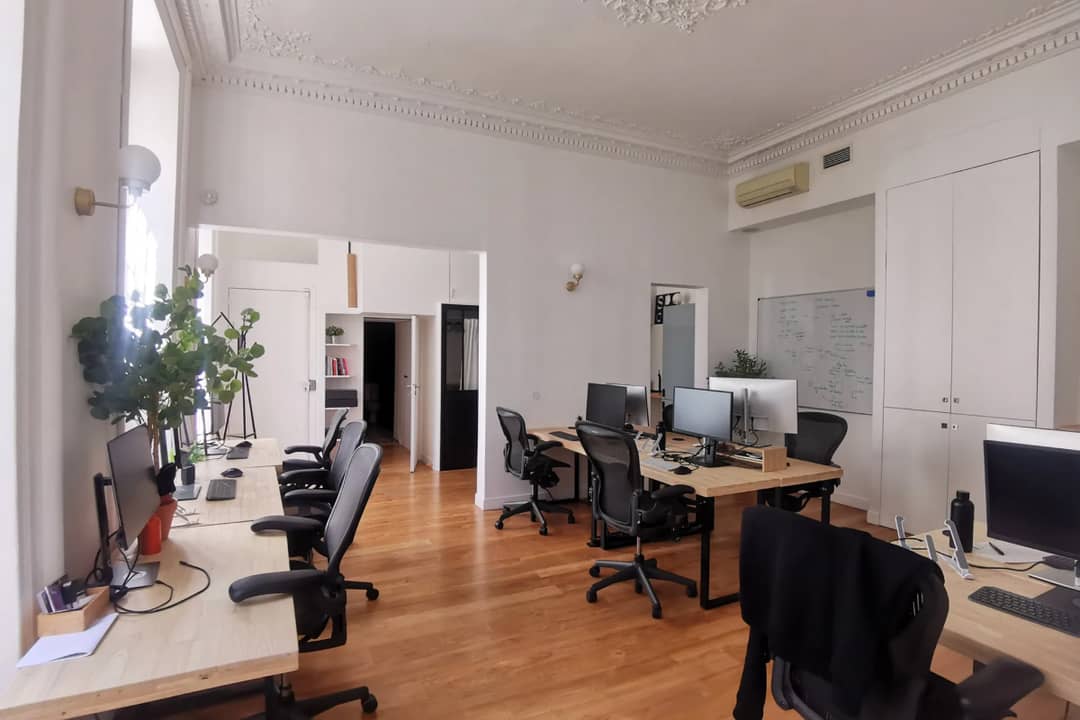 Bureau opéré 13 Rue des Petites Écuries, Paris – photo 1