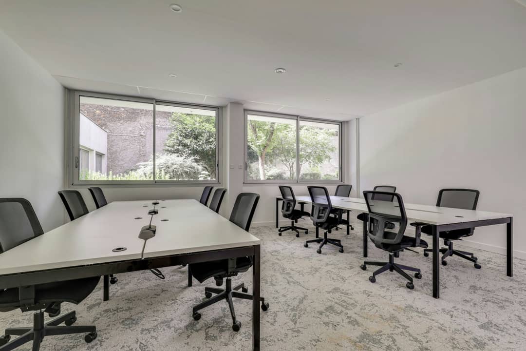 Bureau opéré 22 Avenue de Saint-Ouen, Paris
