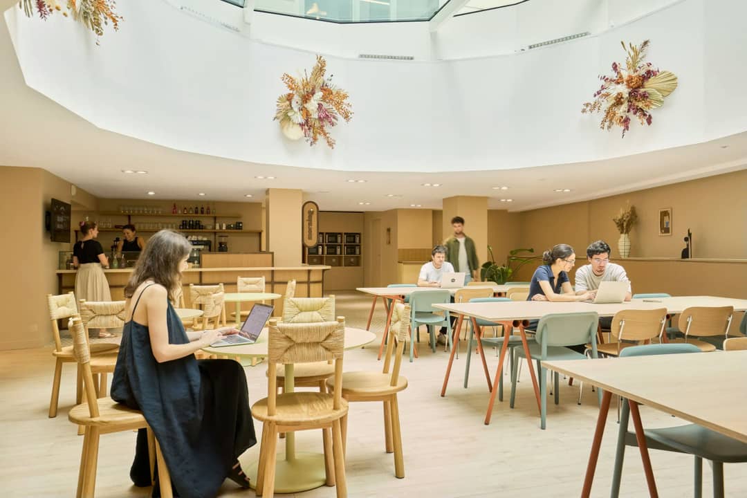 Coworking space at 6 Rue du Général Foy, Paris – photo 2