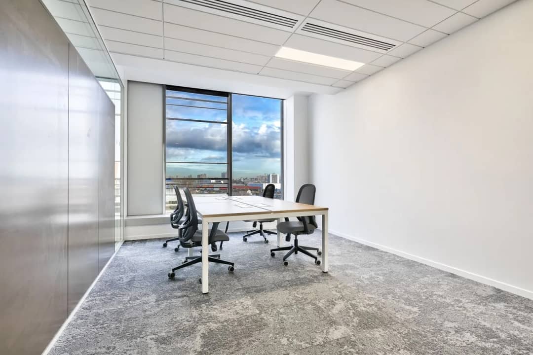 Bureau opéré 140/142 Bd Macdonald, Paris – photo 1